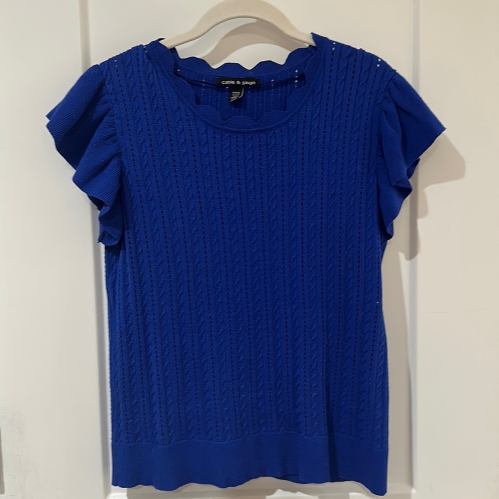 NWOT Blue cable knit sweater flutter sleeves size medium